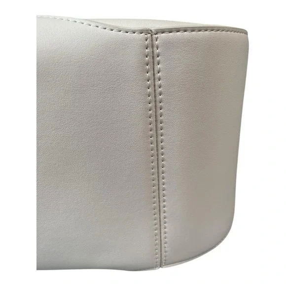 Lululemon Cactus Leather Shoulder Bag 8L Cashew With Silver Hardware & Dust Bag - Picture 7 of 16